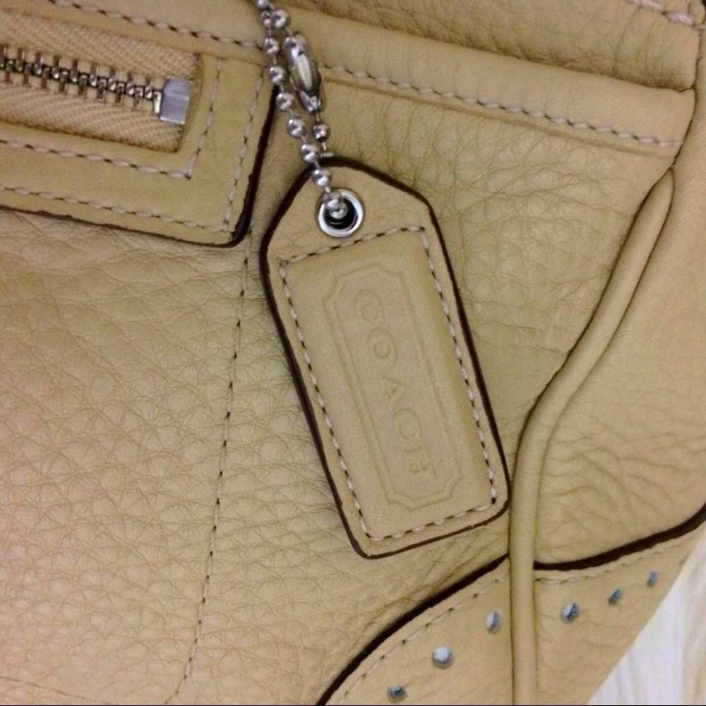 Coach Vintage Neutral Beige Sand Tan Cream Pebbled Leather Hand Bag Purse - Picture 8 of 8